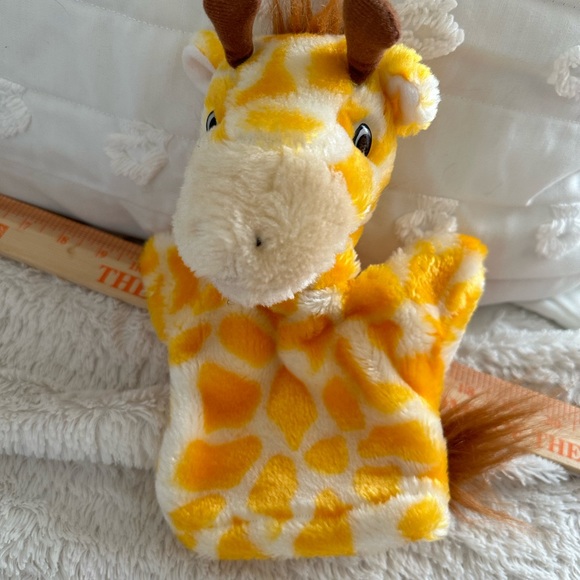 VTG fuzzy Plush Giraffe Hand Puppet imaginary play developmental toy - Picture 4 of 9